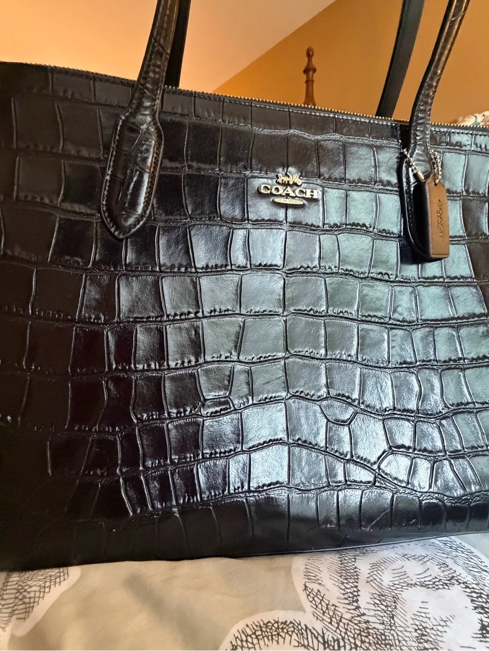 Coach Nina Tote CL654 Black Croc Embossed Leather Gold Hardware Large Carryall